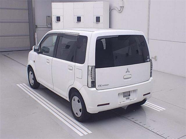 Mitsubishi eK Wagon 2011