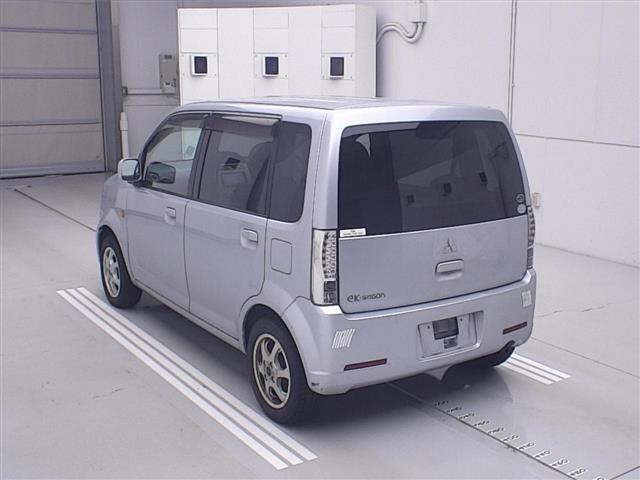 Mitsubishi eK Wagon 2011