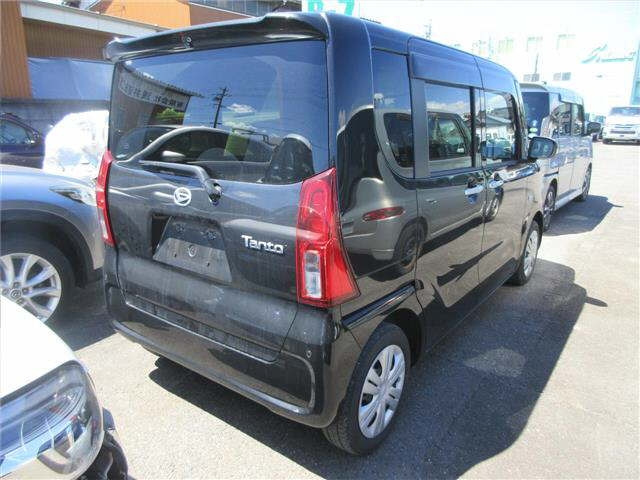 Daihatsu Tanto 2024