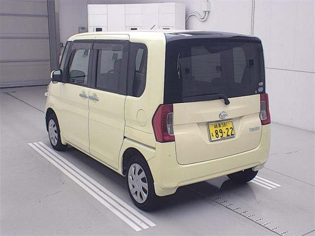 Daihatsu Tanto 2017