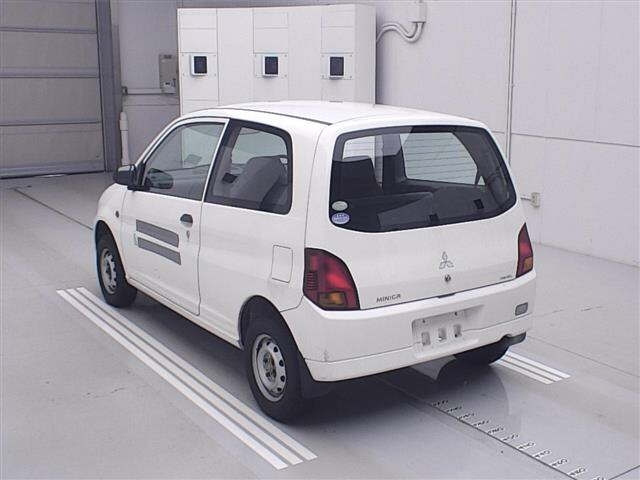 Mitsubishi Minica 2006