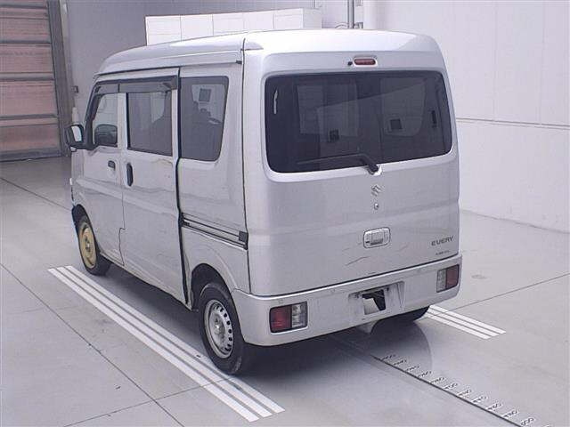 Suzuki Every 2021