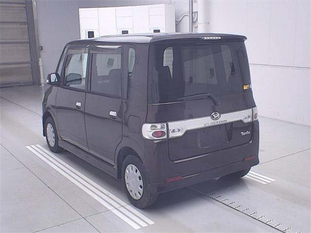 Daihatsu Tanto 2006
