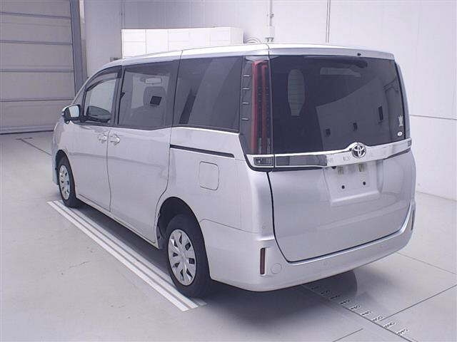 Toyota Noah 2020