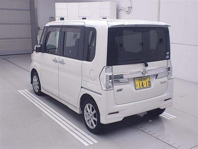 Daihatsu Tanto 2013