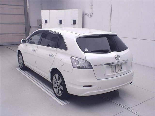 Toyota Mark X ZiO 2010