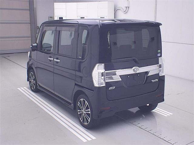 Daihatsu Tanto 2013