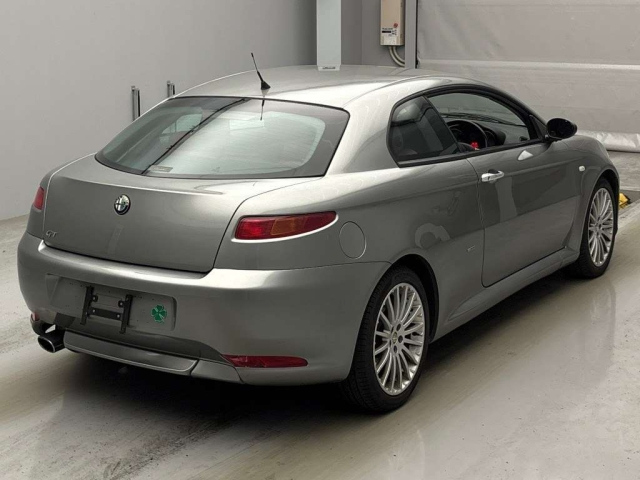 Alfa Romeo GT 2005