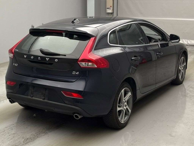 Volvo V40 2016