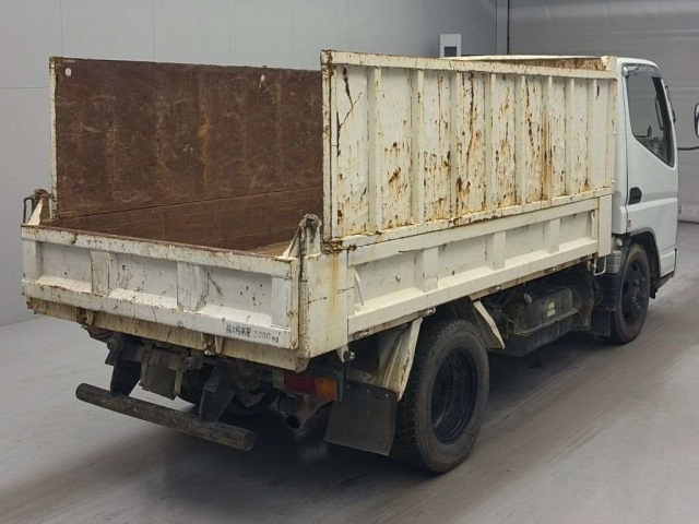 Mitsubishi CANTER 2005