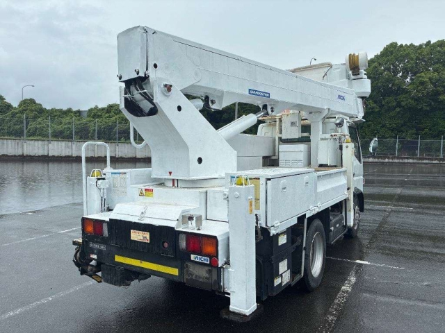 Mitsubishi CANTER 2010