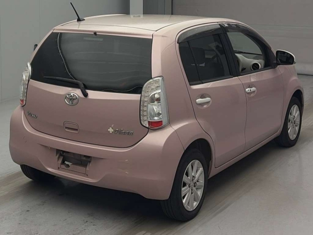 Toyota Passo 2014