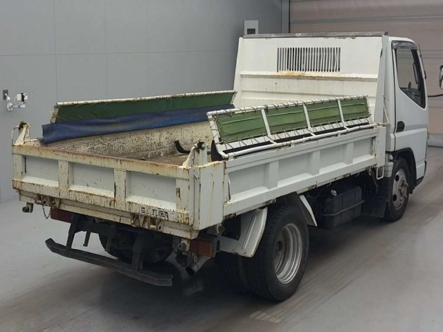 Mitsubishi CANTER 2004