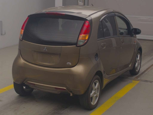 Mitsubishi i 2006