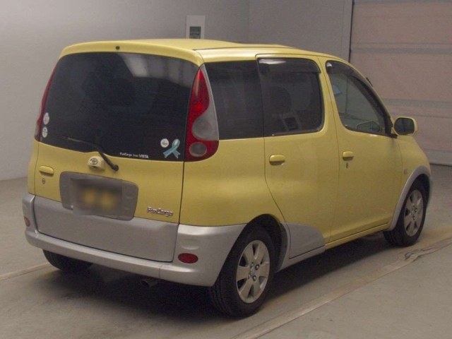 Toyota FunCargo 1999