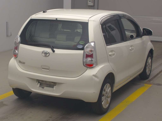 Toyota Passo 2013