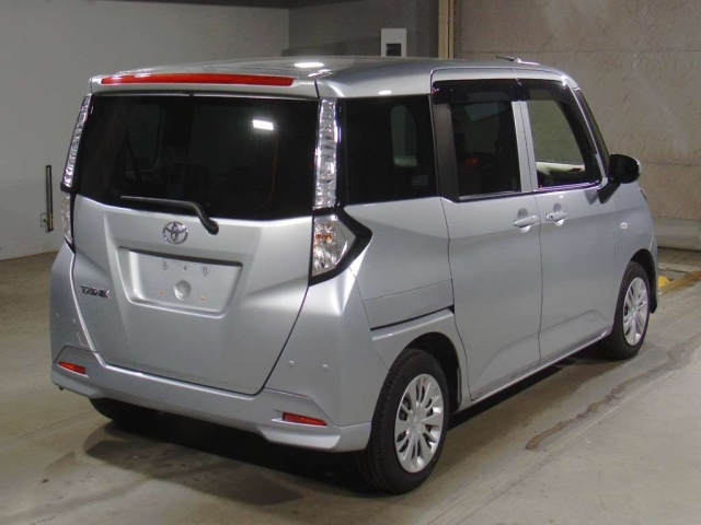 Toyota Tank 2020