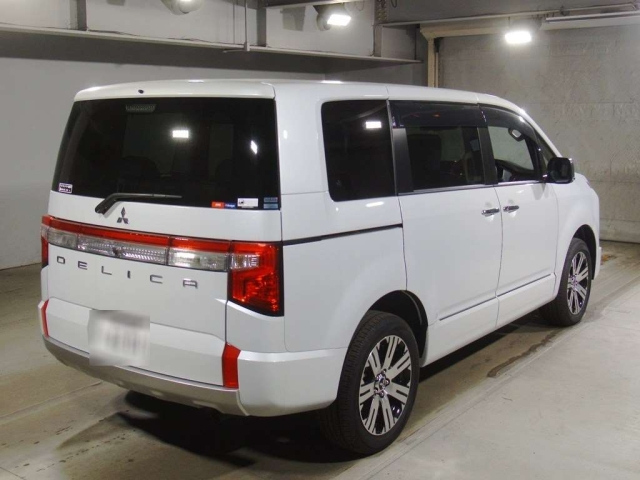 Mitsubishi Delica D:5 2024