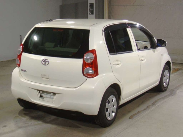 Toyota Passo 2010