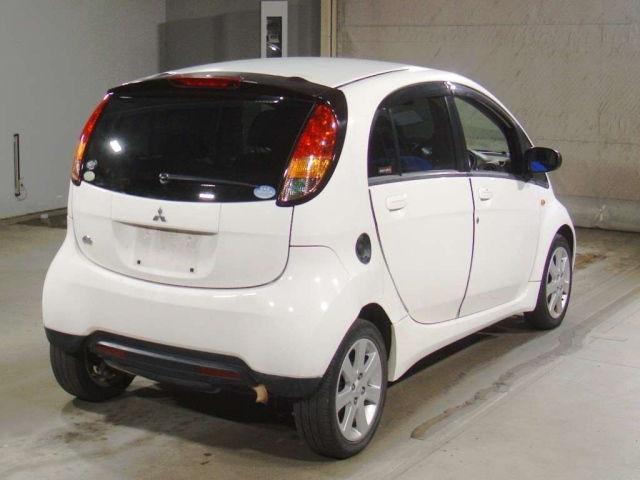 Mitsubishi i 2006