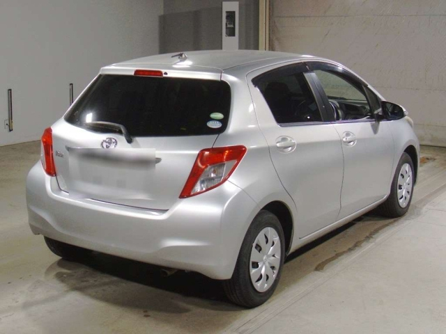 Toyota Vitz 2013