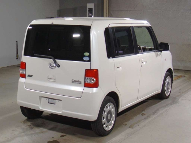 Daihatsu Move Conte 2014